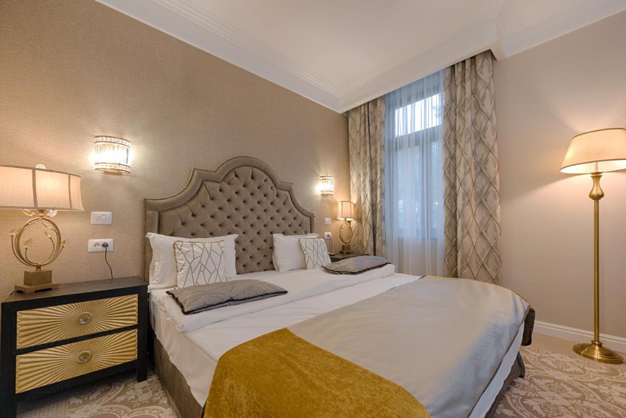 Hotel Versay Băile Herculane المظهر الخارجي الصورة